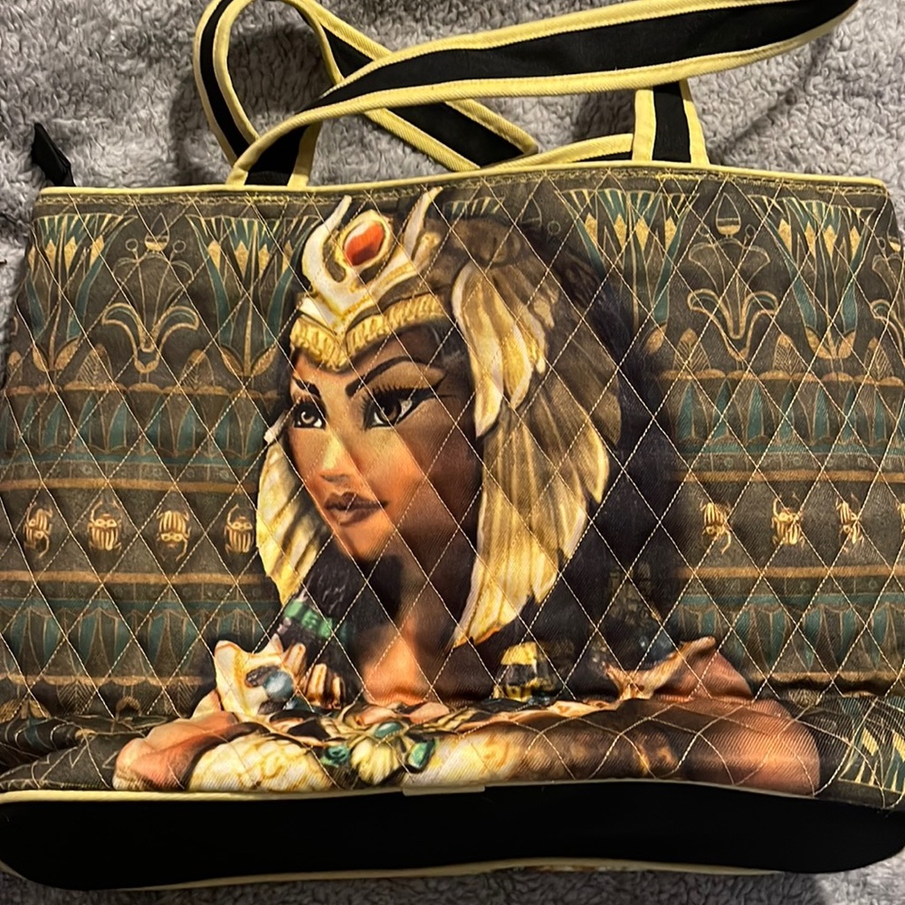 Brand new Cleopatra bag from the Bradford exchange